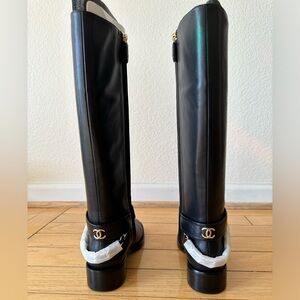 CC leather boots